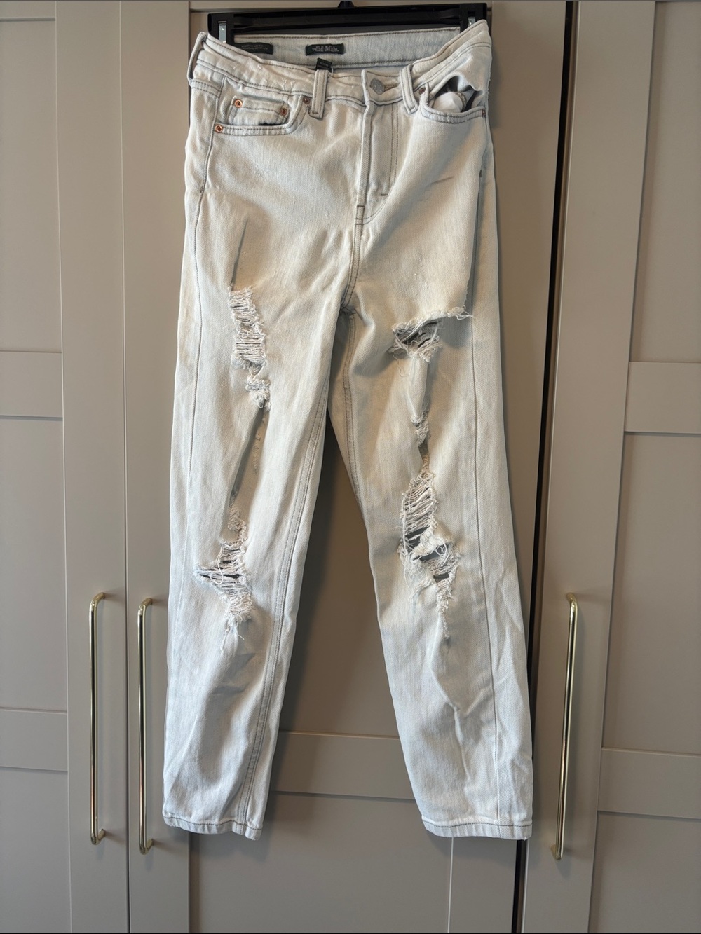 wild fable Light Wash Distressed Straight Leg Jeans